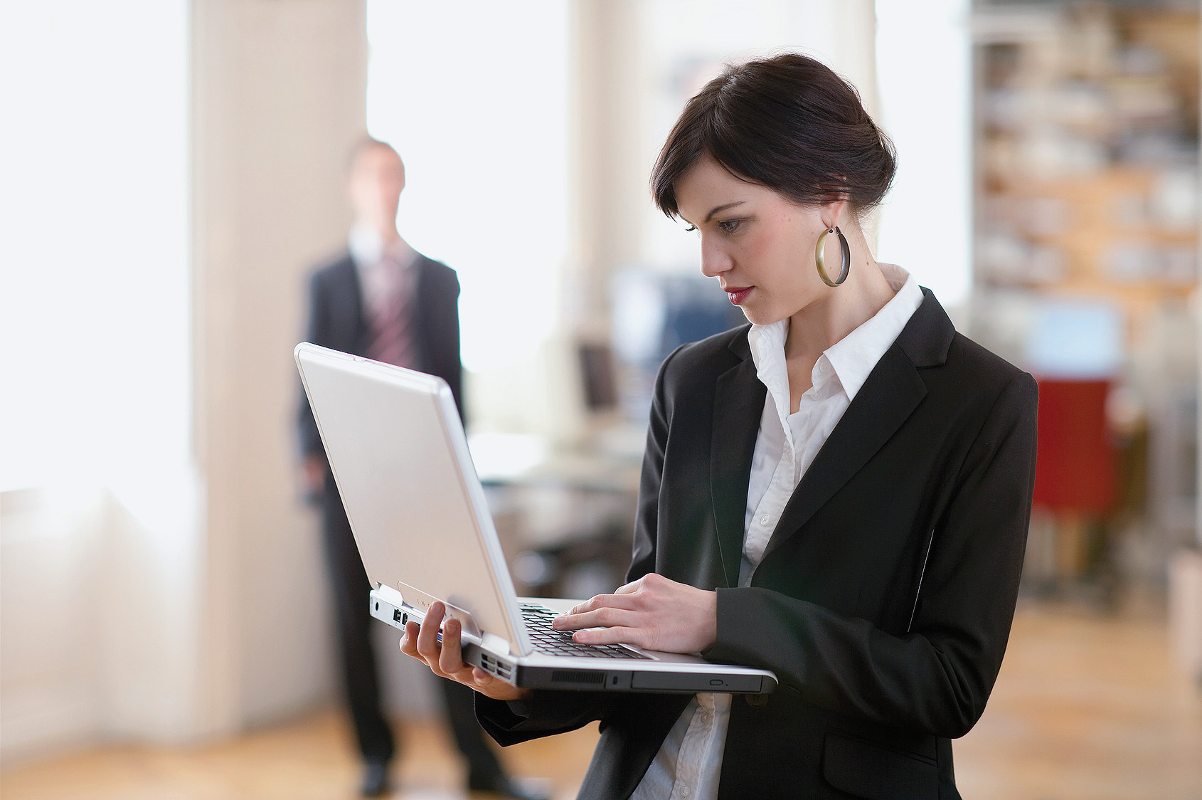Mit Selbstbewusstsein zum Ziel. Erfolgreicher Neustart ins Arbeitsleben / Reaching your goals – selfempowerment for work